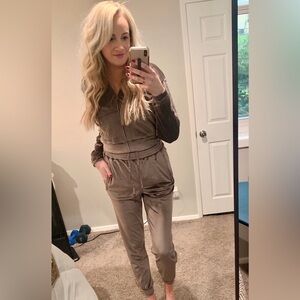 SKIMS Velour Set Cropped Hoodie and High Waist Jogger Set SMALL NWT